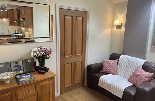 Brazzacott Cottage | PALMERS LODGE, with a garden in Egloskerry