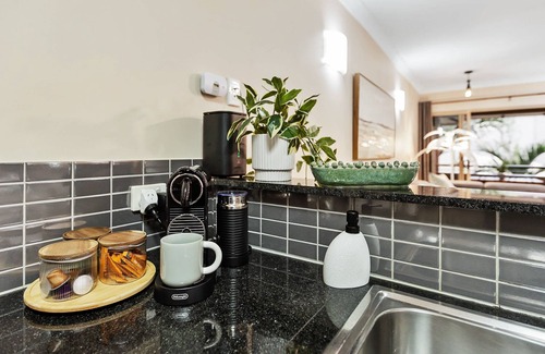 Westcourt Apartment | Palmview Heights - 9 Pools BBQ Gym