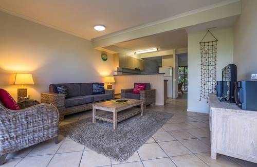Point Lookout Hotel | Pandanus Palms Holiday Resort
