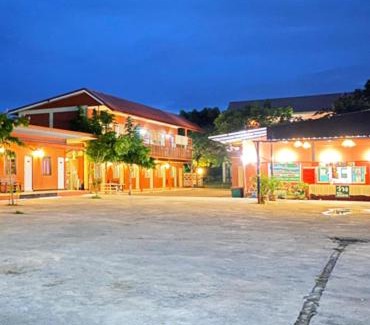 Nong Chaeng Hotel | Panngernpanthong inn resort