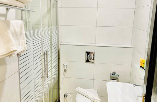 Al Swaifyeh Hotel | Panorama Amman Hotel