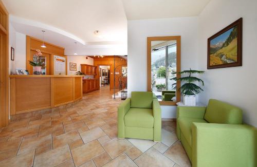 Lana Bed & Breakfast | Panorama Hotel Garni Bühlerhof