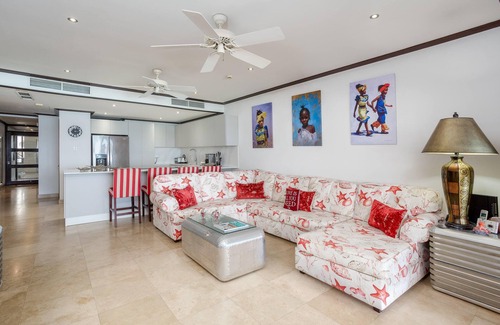Bowling Alley Hill Villa | Panoramic 3 bedroom villa with jacuzzi and amazing views