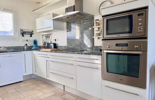 Hauteville-sur-Mer House | Panoramic Escape - Unbeatable view at Hauteville sur Mer