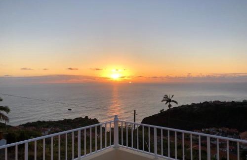 Faial House | Panoramic Ocean View House