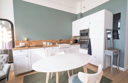 Agon-Coutainville Apartment | PANORAMIC SEA VIEW & EXCEPTIONAL LOCATION 3* COMFORT APARTMENT CAREFULLY DECORATED