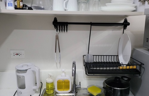 Salcedo Village Condo | Panoramic View Corner Unit w/Balcony Near Airport & Sky Way - 2