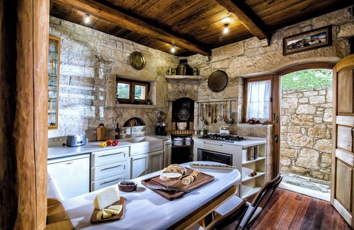 Vlachiana Villa | Panoramic View Villa in OliveGroves