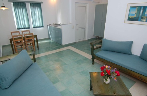 Mithimna Apartment | Panselinos Hotel