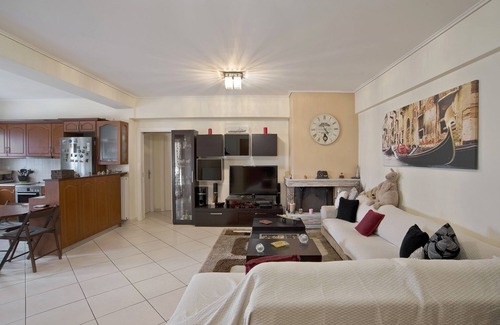 Khalandrion Apartment | Paradeisos Modern, 2BR, 2BA, Fully Equipped
