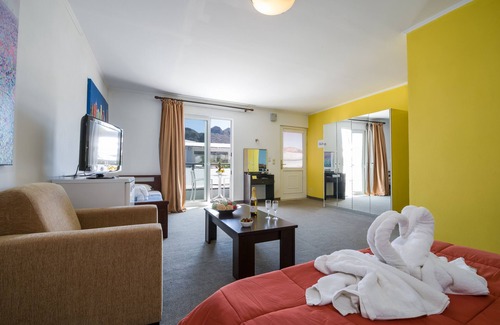 Stavros Hotel | Paradice Hotel Luxury Suites