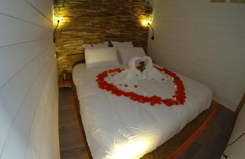 Le Puyricard Bed & Breakfast | paradis pour deux