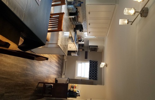 Wolcott House | Paradise in Port Bay