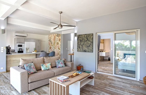 Cul de Sac Apartment | Paradise is here! private pool & tropical gardennGood Vibes and best vacation !