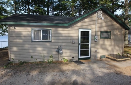 Kalkaska Cottage | Paradise Oaks of Kalkaska - Peace, Quiet And Fish