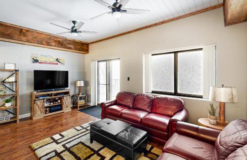 Sugar Mountain Apartment | Paradise Peak Retreat