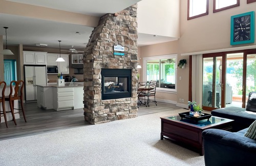 Littleton House | 💥PARADISE POINTE: 3 Floors, 7 BDR, 14 Beds, 19 Guests, PET FRIENDLY 🥇