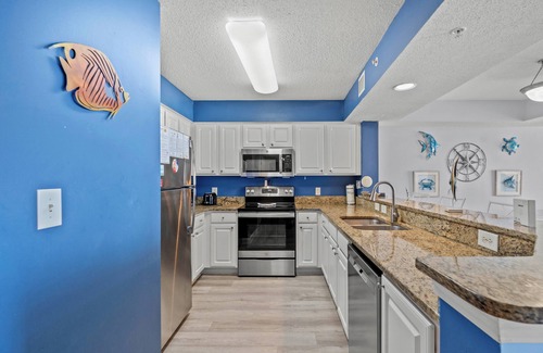 Myrtle Beach Condo | Paradise Resort by Elliott Beach Rentals