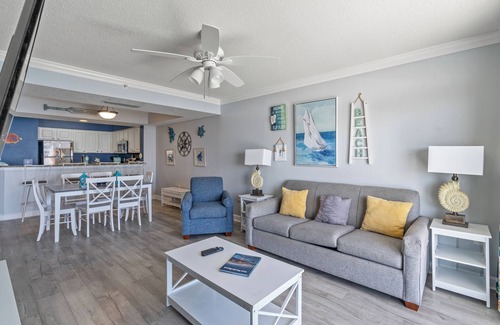 Myrtle Beach Condo | Paradise Resort by Elliott Beach Rentals