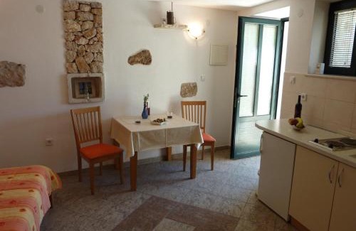 Bol Apartment | Paradise Stone Apartments