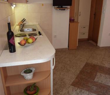 Bol Apartment | Paradise Stone Apartments