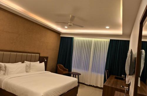 Mannarkkad Hotel | Parays Fernwoods