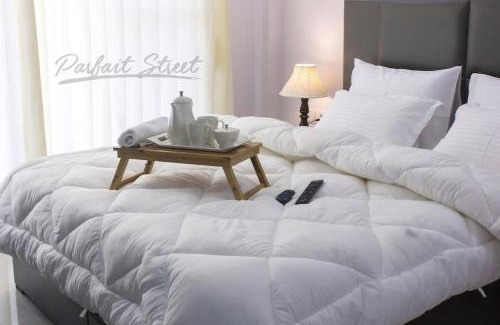 Sushant Lok Apartment | Parfait Street 2Bhk srvc apartment Horizon cnter