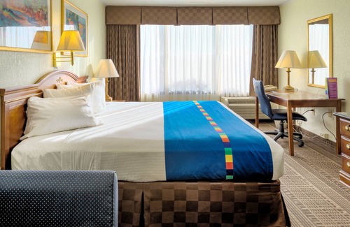 West Middlesex Hotel | Park Inn by Radisson Sharon