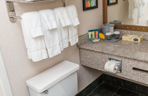 West Middlesex Hotel | Park Inn by Radisson Sharon