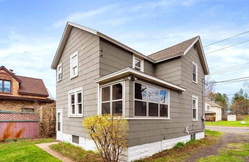 Duluth House | Park Point summer house near the beach