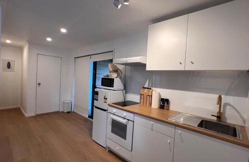 Central Coast Apartment | Park View Guest suite A