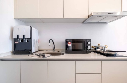 Kampung Pantai Dalam Condo | Parkview Botanical Suites