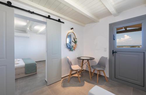 Chrissi Akti Apartment | Paros Beach Studio Casa Costa Oro