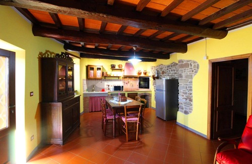 Castel Focognano Villa | Part of an old stone country house enjoying a splendid panoramic view over the woods of the Casentin