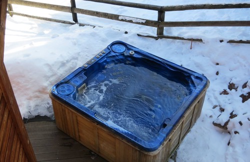 Saint-Jean-dʼAulps Apartment | Part of chalet 10 people 6 km from Morzine Avoriaz Spa Sauna Fireplace