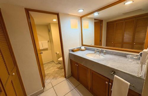 South Hotel Zone House | Partial View with bars and beach access!
