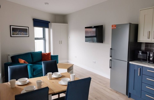 Londonderry Apartment | partment-Deluxe-Private Bathroom-2 bedroom