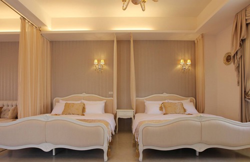 Wujie Bed & Breakfast | Pass Happiness On