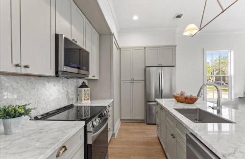 Pass Christian Apartment | Pass Marianne Town Home