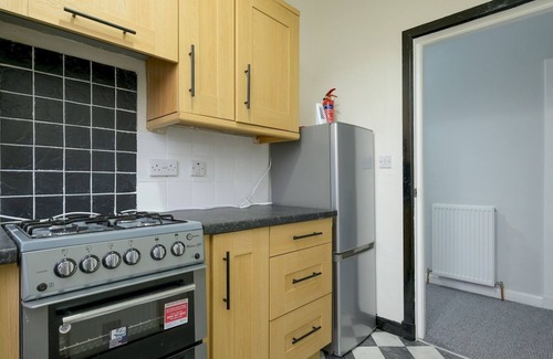 Restalrig Apartment | Pass the Keys | 1-Bedroom Edinburgh Flat Near Arthur’s Seat