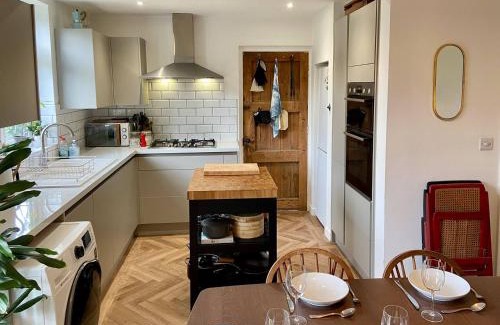 Shrewsbury House | Pass the Keys 3 Bedroom home within walking distance of town
