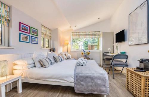 Funtington Apartment | Pass the Keys Delightful Studio in West Ashling