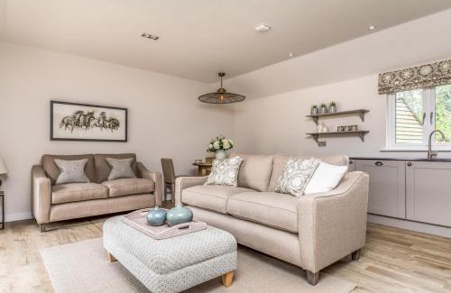 Funtington House | Pass the Keys Delightful 2Bed Lodge in Downland Village