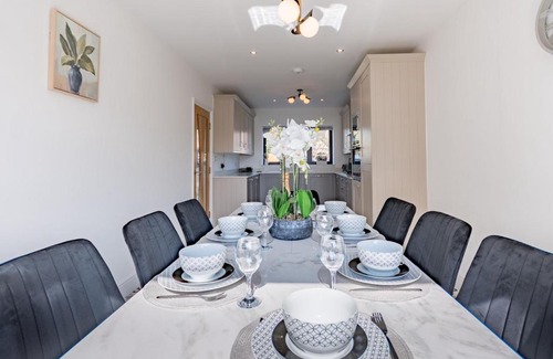 Hawkwell House | Pass the Keys Hawkwell Hideaway Large 4 bedroom Home Hockley