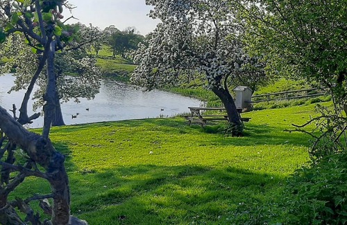 Warmingham House | Pass the Keys | Stunning Cheshire Barn with HotTub