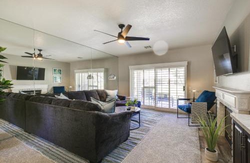 Palm Desert House | Patio and Pool Access Stunning Palm Desert Townhome