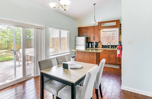 Pearland House | Patio, Fire Pit & Yard: Family Home in Pearland