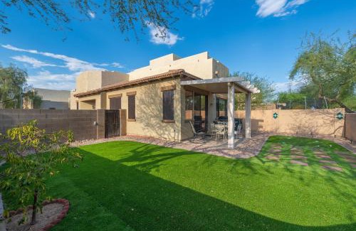 Mesa House | Patio, Grill and Pool Access Cozy Arizona Retreat!
