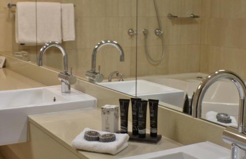 Wagga Wagga Hotel | Pavilion Hotel Wagga Wagga