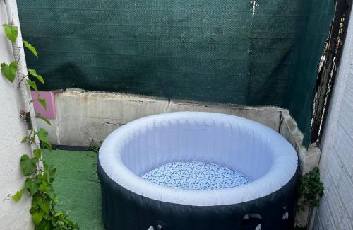 Bobigny Apartment | Pavillon, Jacuzzi, Barbec, Netflix, Canal, Disney